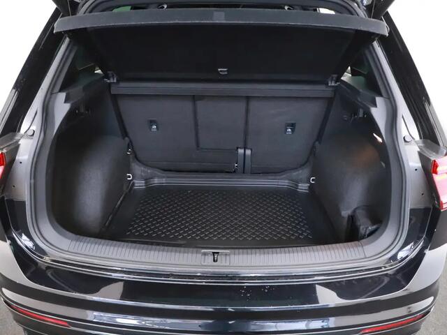 Volkswagen TIGUAN 1.4 TSI ACT Comfortline Business R Aut. | R line | Pano | Led | VC | Stoelverw. | 09-2017 162.067 KM