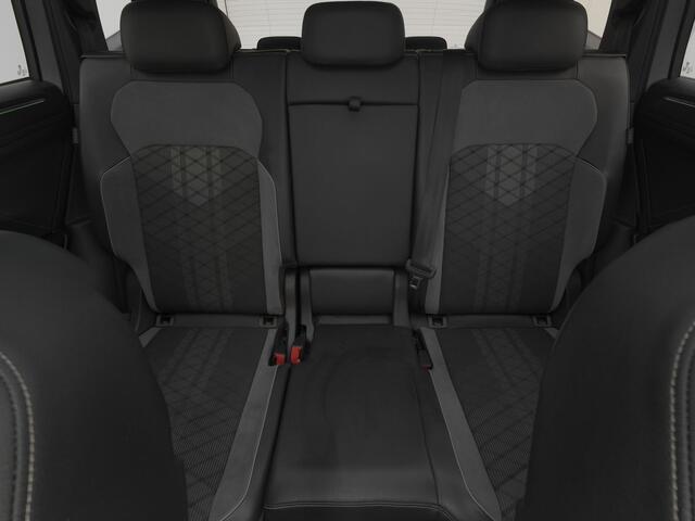 Volkswagen TIGUAN Allspace 1.5 TSI R-Line Business+ 7-Pers. | PANO | CAMERA | ADAPTIVE | STOEL- EN STUURVERW.