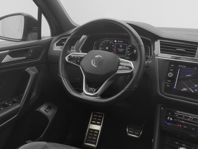 Volkswagen TIGUAN Allspace 1.5 TSI R-Line Business+ 7-Pers. | PANO | CAMERA | ADAPTIVE | STOEL- EN STUURVERW.