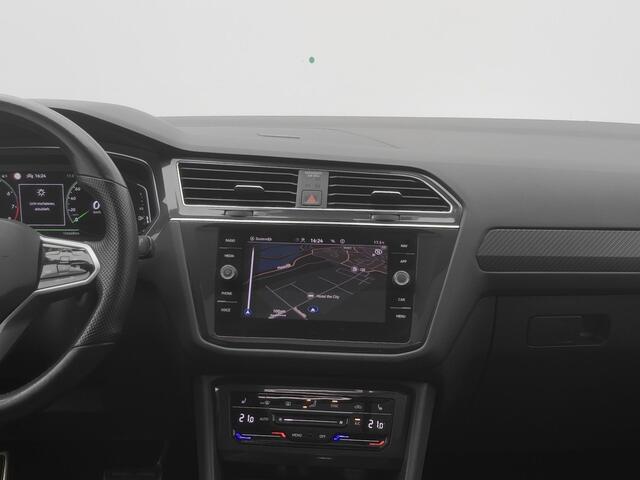 Volkswagen TIGUAN Allspace 1.5 TSI R-Line Business+ 7-Pers. | PANO | CAMERA | ADAPTIVE | STOEL- EN STUURVERW.
