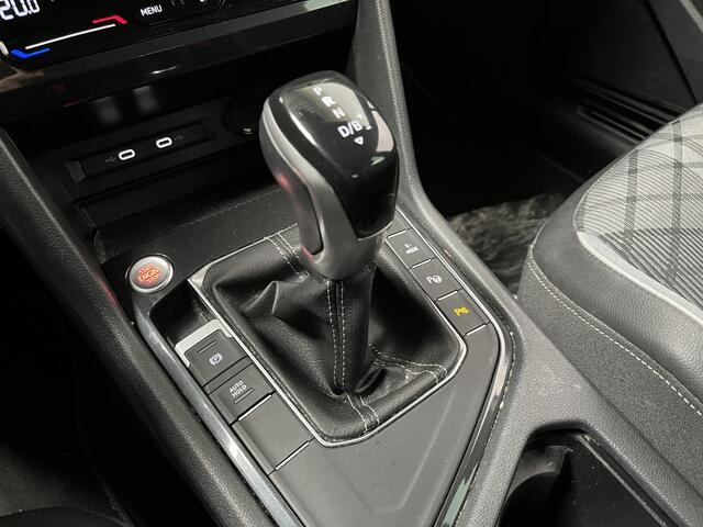 Volkswagen TIGUAN 1.4 TSI eHybrid R-Line / AUTOMAAT/ 245 PK/ 2X R-LINE/ ACC/ PARK.SENSOREN V+A/ CAMERA/ DODEHOEK/ KEYLESS/ APP-CONNECT/ ELEK.ACHTERKLEP/ DIGITAL DASH/ NAVI/ DAB/ CLIMA/ LED