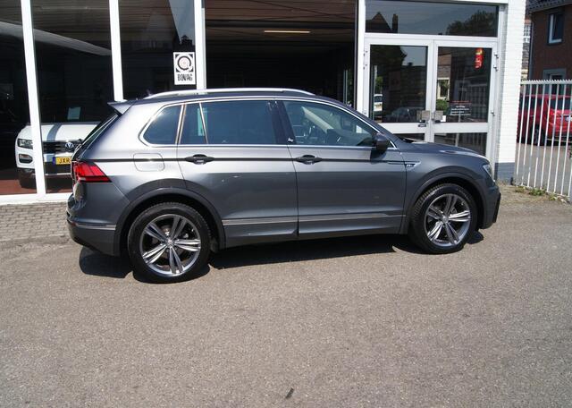 Volkswagen TIGUAN 1.4 TSI ACT Comfortline Business R Navi,Cruise,Trekhaak,Pdc,Pano,RIJKLAARPRIJ!!