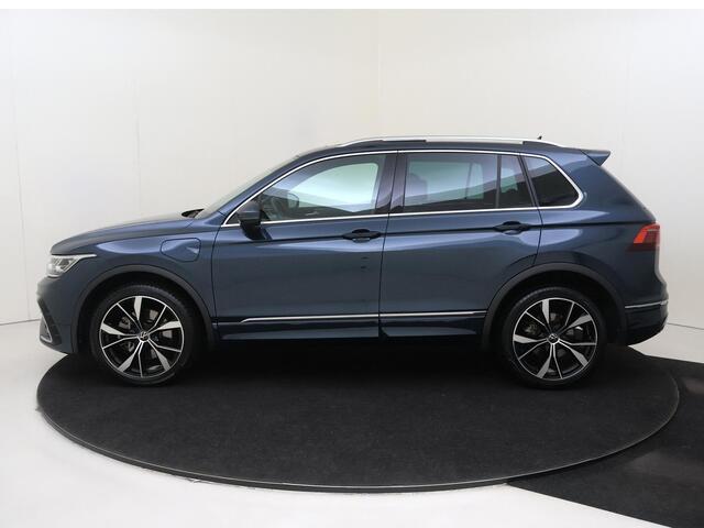 Volkswagen TIGUAN 1.4 TSI eHybrid R-Line Business+ | Panoramadak | Trekhaak | Lederen bekleding met memory | Adaptieve demping | 360 camera | Keyless | Matrix LED |