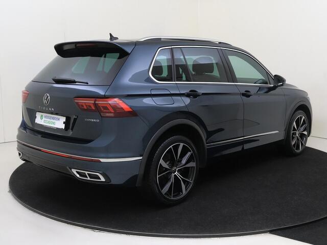 Volkswagen TIGUAN 1.4 TSI eHybrid R-Line Business+ | Panoramadak | Trekhaak | Lederen bekleding met memory | Adaptieve demping | 360 camera | Keyless | Matrix LED |
