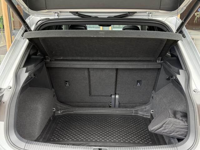 Volkswagen TIGUAN 1.5 TSI R-Line | blackstyle | panorama-dak | Virtueel | Camera
