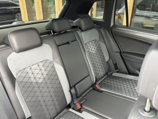 Volkswagen TIGUAN 1.5 TSI R-Line | blackstyle | panorama-dak | Virtueel | Camera