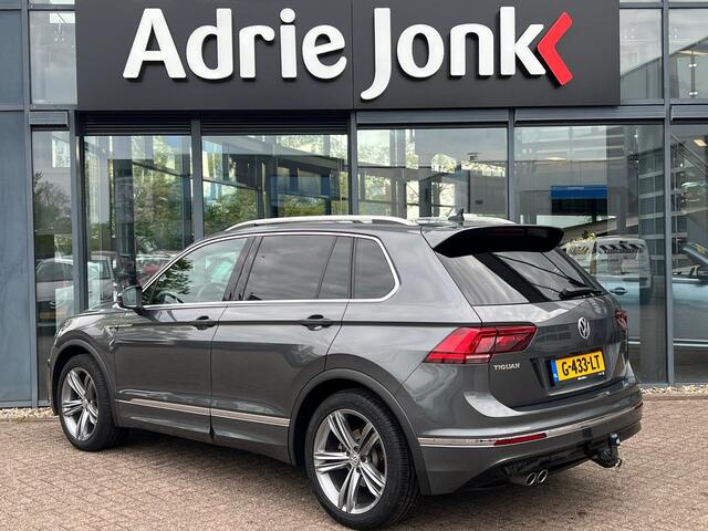 Volkswagen TIGUAN 1.5 TSI ACT Highline Business R | AUTOMAAT |WEGKLAPBARE TREKHAAK | PANO DAK | 19 INCH | APPLE & ANDROID AUTO | R-LINE |