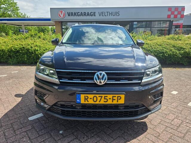Volkswagen TIGUAN 2.0 4motion Business 190 PK / Trekhaak / Standkachel / stoel-stuur verwarming