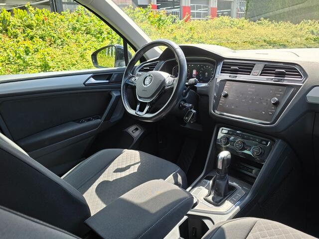 Volkswagen TIGUAN 2.0 4motion Business 190 PK / Trekhaak / Standkachel / stoel-stuur verwarming