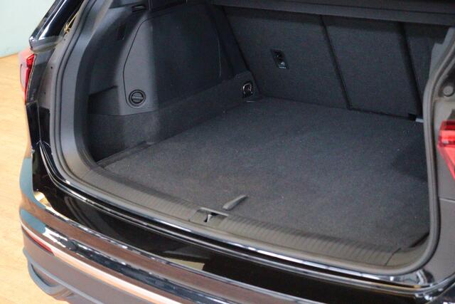 Volkswagen TIGUAN 1.4 TSI eHybrid Life | NAVI | CAMERA + PDC | STUUR / STOELVERW + MASSAGE | ADAP CRUISE | LANE-ASSIST |