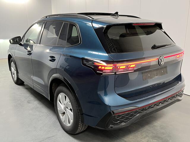 Volkswagen TIGUAN 1.5 eHybrid R-Line / AUTOMAAT/ 272 PK/ GARANTIE TM 06-2030/ PANO/ TREKHAAK/ STOELVENTILATIE/ 360 CAMERA/ DODEHOEK/ ACC/ MEMORY SEAT/ STUUR+STOELVERWARM./ MASSAGE/ HARMAN KARDON/ ELEK.ACHTERKLEP/ APP-CONNECT