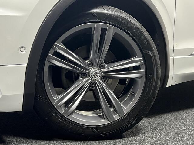 Volkswagen TIGUAN 1.4 TSI Comfortline Business R | NAVI | 360 CAMERA | STOELVERWARMING | LEDEREN BEKLEDING |