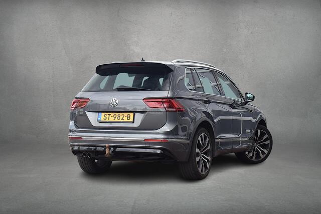 Volkswagen TIGUAN 1.4 TSI ACT Highline Business R | Trekhaak | Pano | Memory | Stoelverwarming