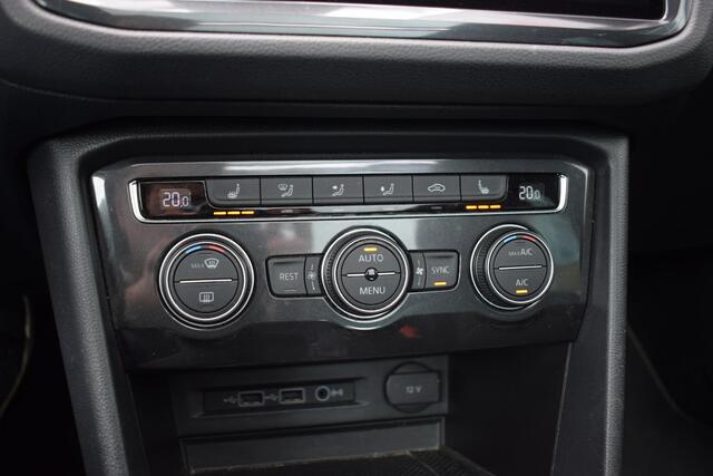 Volkswagen TIGUAN 1.4 TSI ACT Highline Business R | Trekhaak | Pano | Memory | Stoelverwarming
