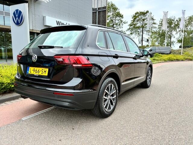 Volkswagen TIGUAN 1.5 TSI ACT Comfortline Business / Navi / LED / Metallic