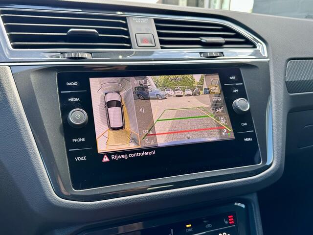 Volkswagen TIGUAN 1.5 TSI R-Line Business+ Trekhaak Carplay Camera