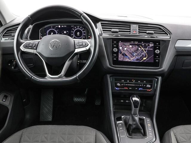 Volkswagen TIGUAN 1.4 TSI 245pk DSG eHybrid Elegance · Camera · Navigatie · Apple/Android Car Play · Dodehoek Detectie · 17'' Inch ·
