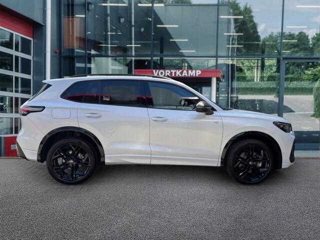Volkswagen TIGUAN 1.5 TSI eHYBRID R-LINE TREKHAAK/PANO-DAK/CAMERA/ELEK-KLEP/ACC/HUD/STOELVERW