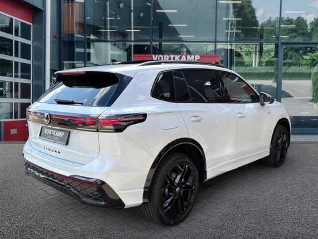 Volkswagen TIGUAN 1.5 TSI eHYBRID R-LINE TREKHAAK/PANO-DAK/CAMERA/ELEK-KLEP/ACC/HUD/STOELVERW