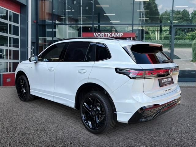 Volkswagen TIGUAN 1.5 TSI eHYBRID R-LINE TREKHAAK/PANO-DAK/CAMERA/ELEK-KLEP/ACC/HUD/STOELVERW
