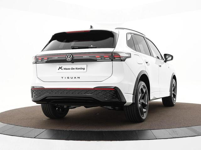 Volkswagen TIGUAN R-Line 1.5 eHybrid 204 PK 6 versn. DSG · Voorstoelen verwarmbaar · Sfeerverlichting ·
