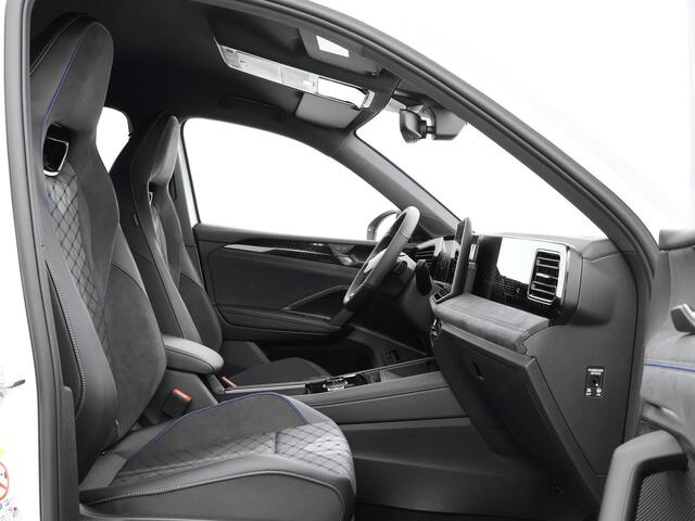Volkswagen TIGUAN R-Line 1.5 eHybrid 204 PK 6 versn. DSG · Voorstoelen verwarmbaar · Sfeerverlichting ·