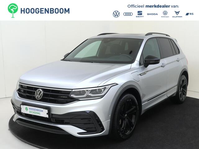 Volkswagen TIGUAN 1.4 TSI eHybrid R-Line Business | SoH 96% | Panoramadak | Lederen bekleding | Trekhaak | Head-up display | 360 camera | Black style | Adaptieve demping | Stoelverwarming voor en achter |
