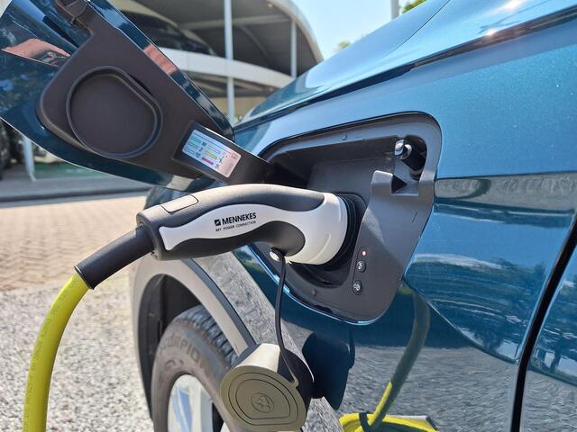Volkswagen TIGUAN Hybrid 245pk Elegance (Pano,Virtual,IQ,360,Ergo)