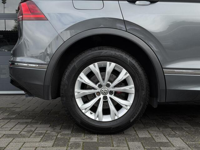 Volkswagen TIGUAN 1.5 TSI ACT R-Line Pano | Camera | Dealer Onderhouden
