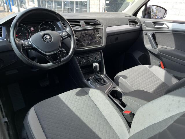 Volkswagen TIGUAN 1.5 TSI ACT Comfortline Business / AUTOMAAT/ ADAPTIVE CRUISE CONTROL/ APP-CONNECT/ PARKEER SENSOREN V+A/ ELEKTRISCHE ACHTERKLEP/ NAVI/ DAB/ CLIMA/ 17'' LMV