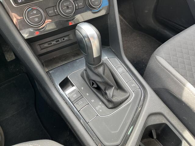 Volkswagen TIGUAN 1.5 TSI ACT Comfortline Business / AUTOMAAT/ ADAPTIVE CRUISE CONTROL/ APP-CONNECT/ PARKEER SENSOREN V+A/ ELEKTRISCHE ACHTERKLEP/ NAVI/ DAB/ CLIMA/ 17'' LMV