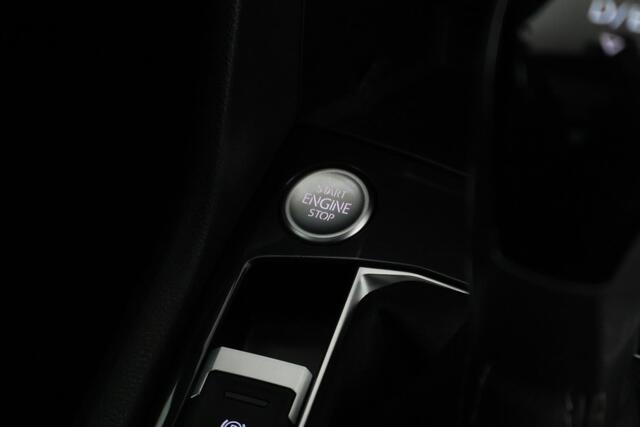 Volkswagen TIGUAN 1.4 TSI 245pk eHybrid R-Line Business+ Trekhaak 360Camera Keyless Stoelverwarming Virtual Cockpit Navigatie Panoramadak