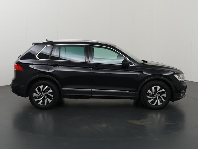 Volkswagen TIGUAN 1.5 TSI ACT Comfortline Business | Trekhaak | Navigatie | Cruise Control Adaptief | Stoelverwarming | Climate Control |