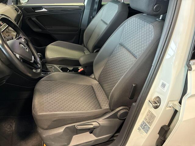 Volkswagen TIGUAN 1.4 TSI 150pk ACT Comfortline Business · Panoramadak · Wegklapbare Trekhaak · R-line Exterieur · Apple/Android Car Play · Stoelverwarming · Navigatie · 19'' Inch ·