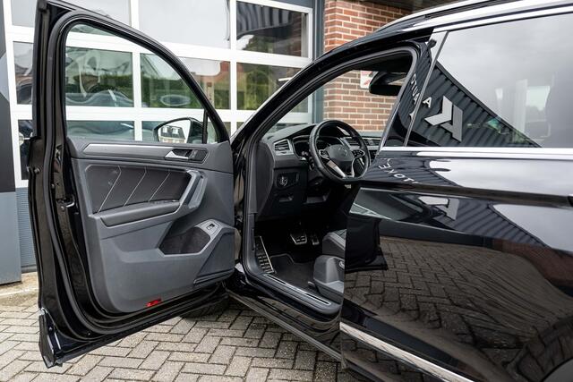 Volkswagen TIGUAN R-Line 1.4 eHybrid | IQ Light | ACC | Lane Assist | Stuurverwarming | 20 Inch |