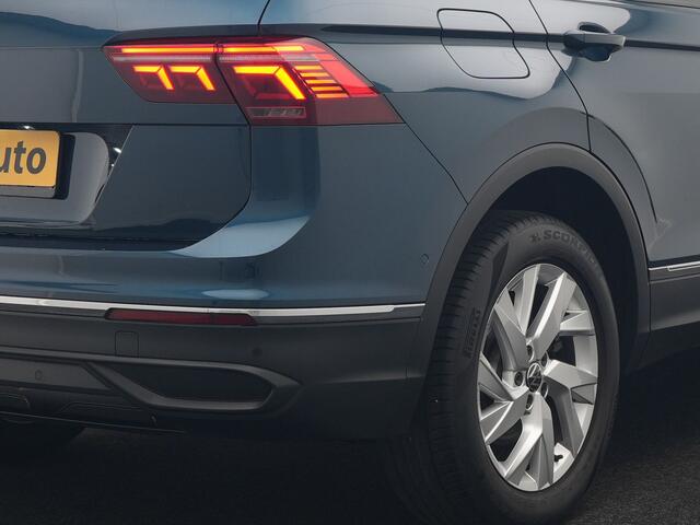 Volkswagen TIGUAN 1.4 TSI eHybrid Active PHEV 245pk Dealer O.H. | Trekhaak Af Fabriek | Panodak | Adaptive Cruise | Camera | Voorstoelen Verwarmd | IQ Light | Sfeerverlichting | Stuur Verwarmd | Keyless | Blis | Apple Carplay | Plug In Hybrid |