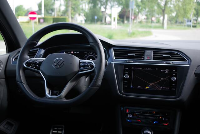 Volkswagen TIGUAN 1.4 TSI eHybrid 245 PK R-Line BNS+, Leder, Panoramadak, Trekhaak, Memory