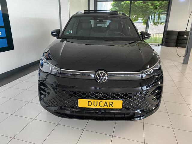 Volkswagen TIGUAN 1.5 eHybrid R-Line Edition 272 PK panoramadak , headup , Leer ,/massage stoel