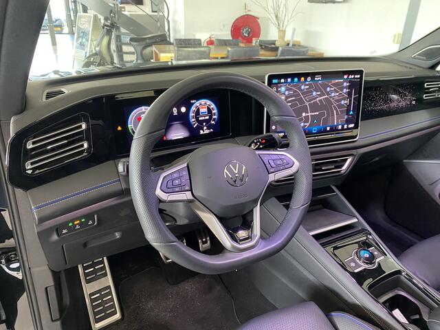Volkswagen TIGUAN 1.5 eHybrid R-Line Edition 272 PK panoramadak , headup , Leer ,/massage stoel
