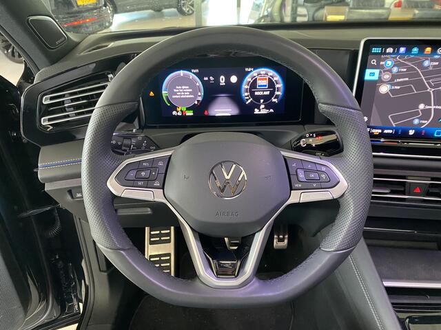 Volkswagen TIGUAN 1.5 eHybrid R-Line Edition 272 PK panoramadak , headup , Leer ,/massage stoel