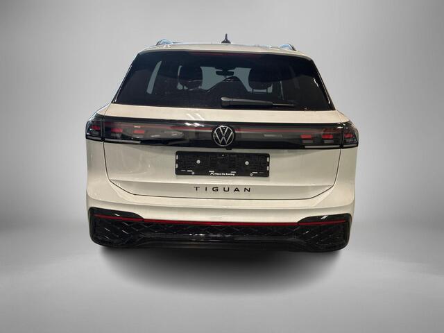 Volkswagen TIGUAN 1.5 272pk DSG eHybrid R-Line · Panoramadak · Leder 360 Camera · Wegklapbare Trekhaak · Massage · Stoelventilatie · 20'' Inch · Garantie t/m 28-07-2030 of 100.000km
