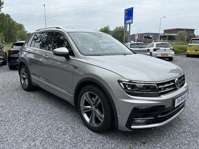 Volkswagen TIGUAN 1.5 TSI 150pk DSG R-Line (Pano,Trekhaak,Camera)