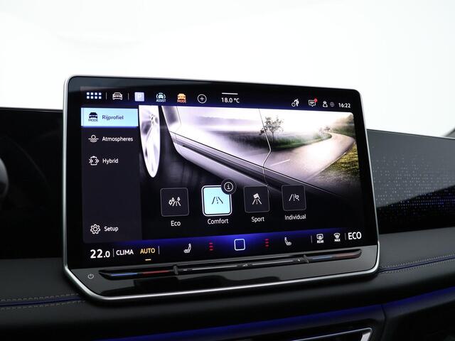 Volkswagen TIGUAN 1.5 204pk DSG eHybrid R-Line · Panoramadak · Wegklapbare Trekhaak · Harman Kardon Audio · Elek. Achterklep · 360 Camera · 19'' Inch · Garantie t/m 25-08-2030 of 100.000km