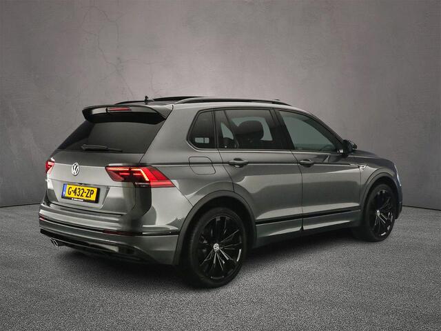 Volkswagen TIGUAN Highline Business R 1.5 TSI 150pk DSG Automaat Panoramadak, Adaptive cruise control, Elektrische achterklep, Achteruitrijcamera, Navigatie
