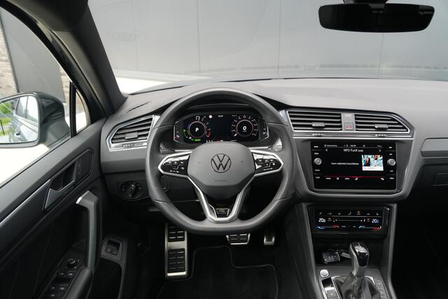 Volkswagen TIGUAN 1.4 TSI eHybrid R-Line Business - Trekhaak - Stoel/Stuurverwarming - IQ Light - ACC - Camera - Rijklaar