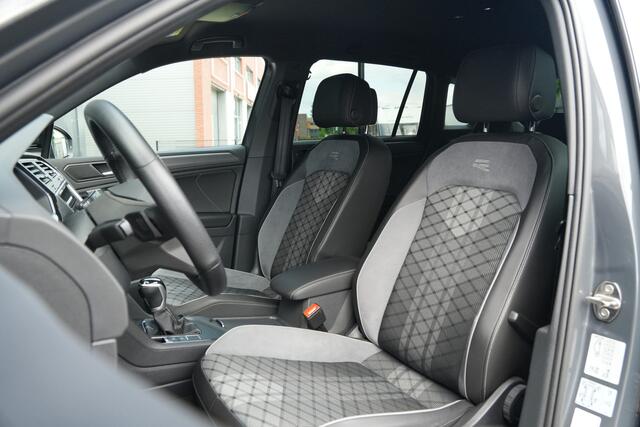 Volkswagen TIGUAN 1.4 TSI eHybrid R-Line Business - Trekhaak - Stoel/Stuurverwarming - IQ Light - ACC - Camera - Rijklaar