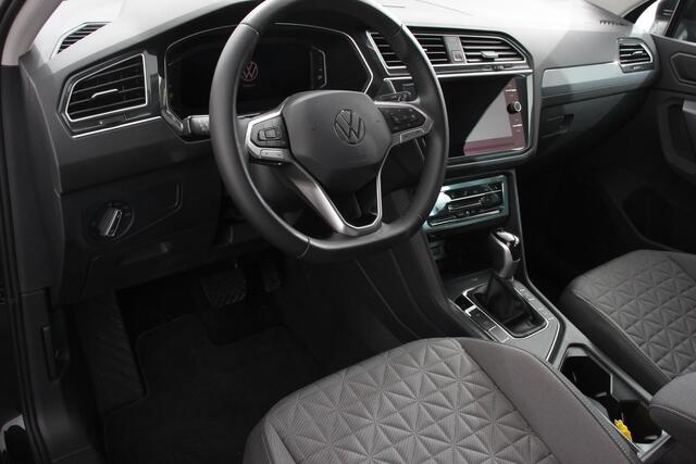 Volkswagen TIGUAN 1.5 TSI 150pk Automaat Life Navigatie Apple Carplay/Android Auto Climate Control Digitale Cockpit Adaptive cruise Control Wegklapbare Trekhaak Stoelverwarming