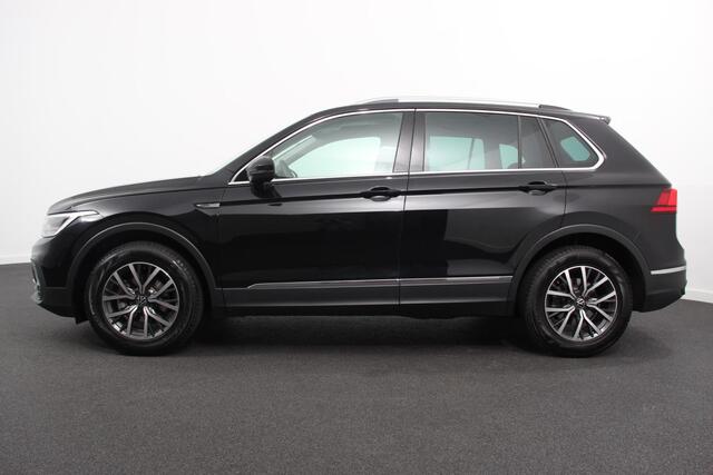 Volkswagen TIGUAN 1.5 TSI 150pk Automaat Life Navigatie Apple Carplay/Android Auto Climate Control Digitale Cockpit Adaptive cruise Control Wegklapbare Trekhaak Stoelverwarming