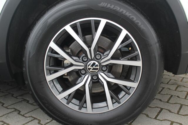 Volkswagen TIGUAN 1.4 TSI eHybrid R-Line Business+ | Incl. 12 Maanden garantie | Stoelverwarming | Stuurverwarming | Adaptieve cruise | Apple Carplay/Android Auto | Memory seats | Navigatie | Parkeersensoren | Parkeercamera | Trekhaak |