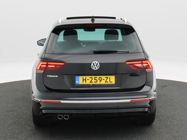 Volkswagen TIGUAN 1.5 TSi 150 Pk Automaat R-Line | Stoelverwarming | Panorama dak | Camera | Carplay | Adaptive Cruise | 19 Inch | 90.811 Km !!